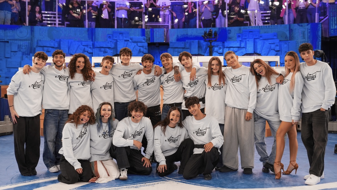 Amici 25: scopri gli eliminati e i colpi di scena della puntata dell’11 gennaio 2026